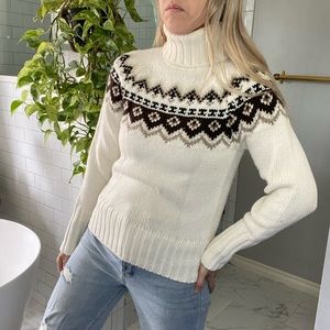 The Limited acrylic/wool turtleneck sweater